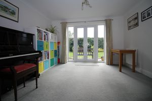 Photo 18- click for photo gallery